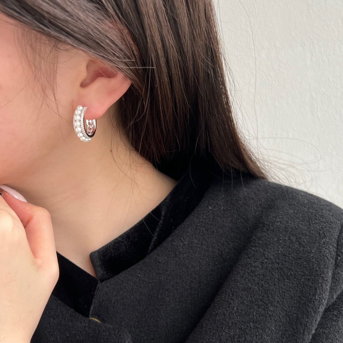 Royal Pearls Hoop Earrings