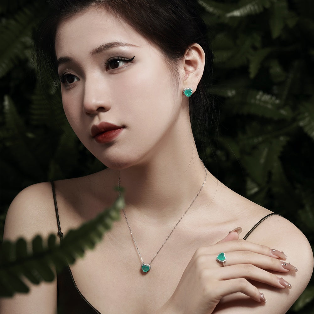 EVERGREEN HEART NECKLACE