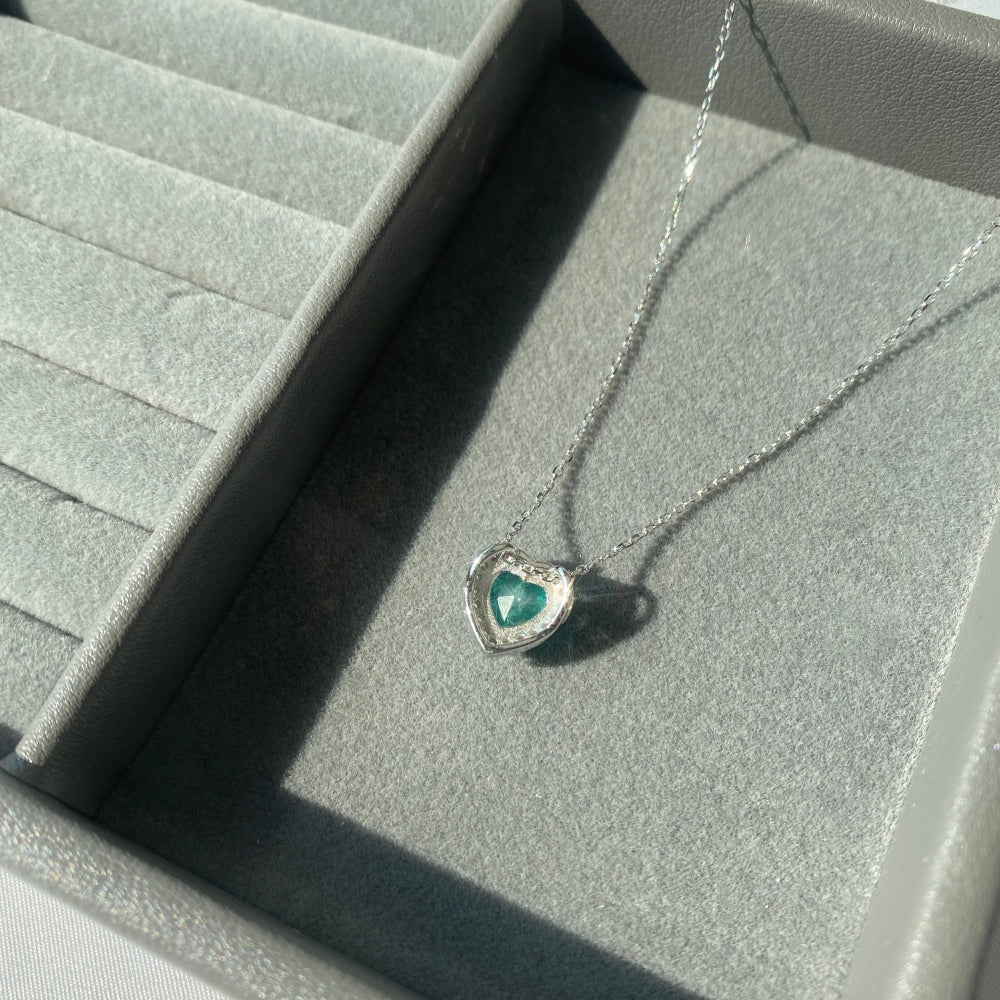 EVERGREEN HEART NECKLACE