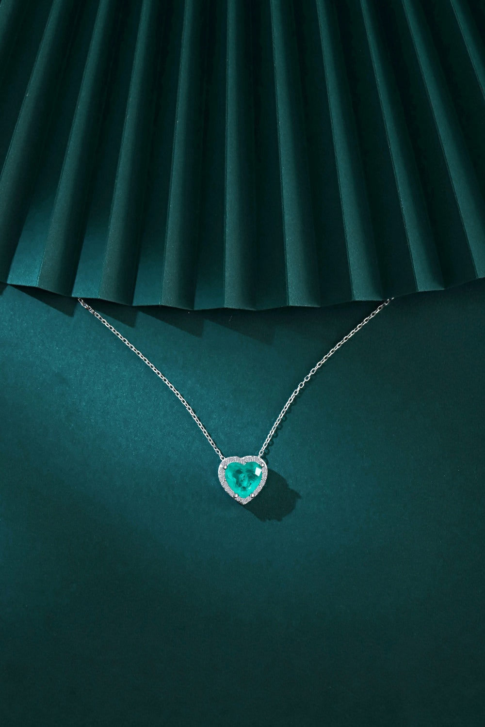 EVERGREEN HEART NECKLACE