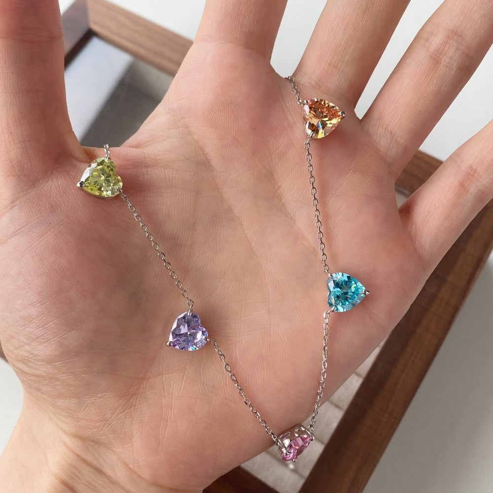 Abril Necklace