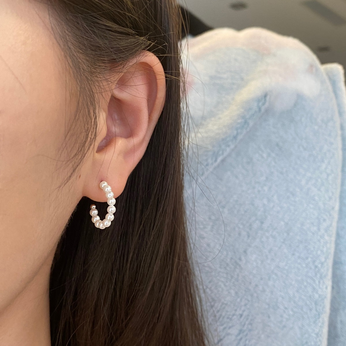 Vanesa Pearl Hoops Earrings